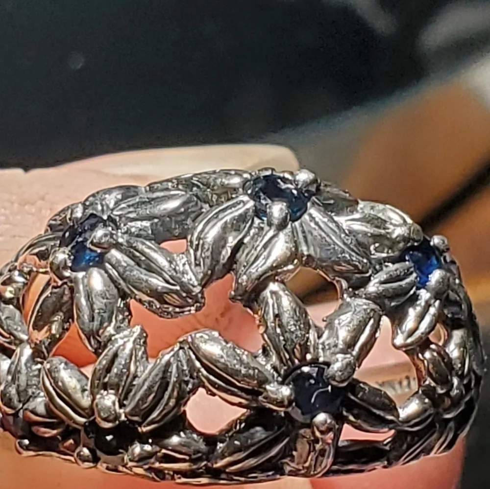 Sterling Silver and blue Sapphire ring - Picture 1 of 5